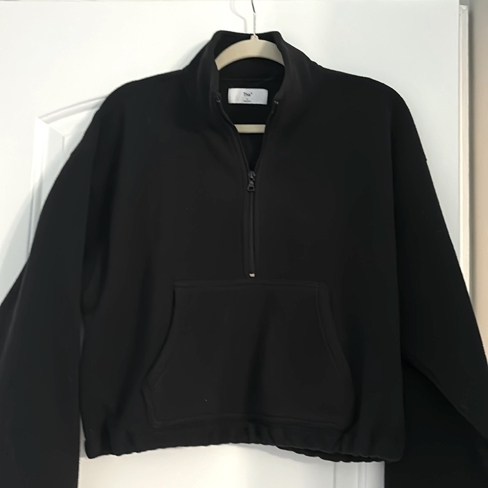 Aritzia Cropped Fleece Quarter Zip